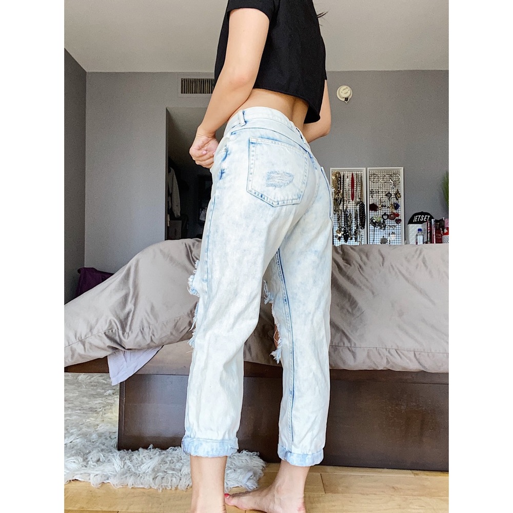Forever 21 Distressed Ripped Jeans - Picture 3 of 5